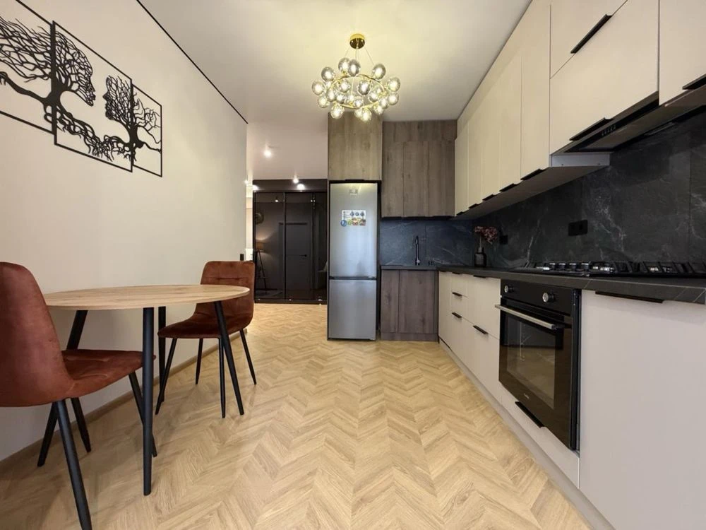Продаж 1.5 кімнатної квартири в центрі