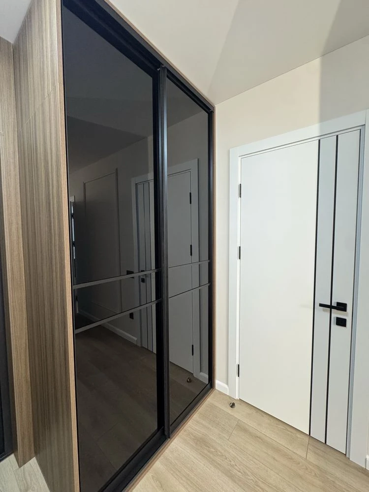 Новий ЖК Квартира 2 кімн. є відкритий балкон, 5 хв. до міськ
