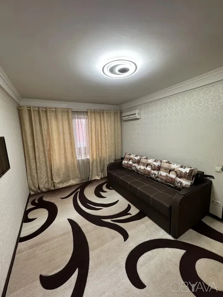 1 room apartment, 19 Chornykh Zaporozhtsiv St.