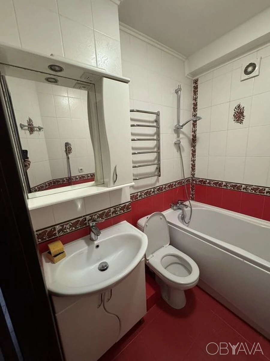 1 room apartment, 19 Chornykh Zaporozhtsiv St.