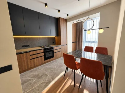 Дизайнерська 1к квартира 39 м² | Кухня-вітальня + спальня |