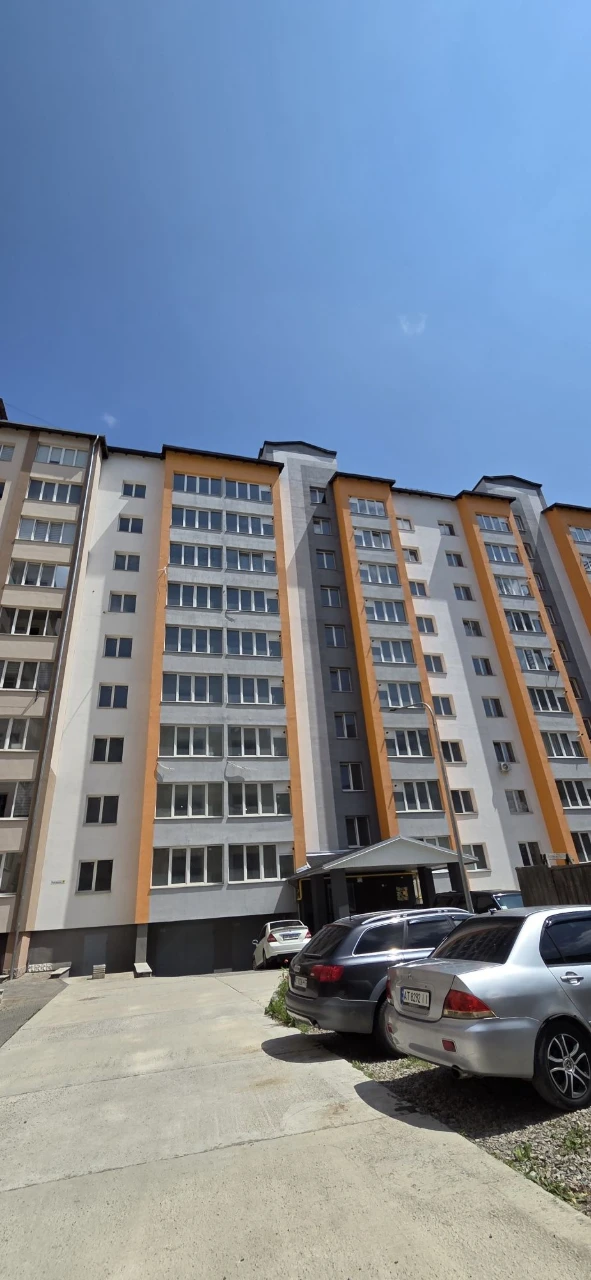 Продаж 3к. квартири сирець зданий!