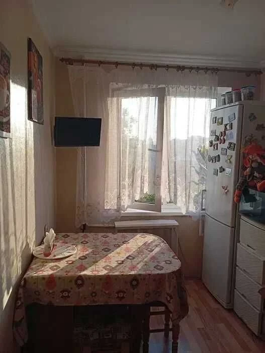 Продається затишна 4кім квартира в розвиненому мікрорайоні,4
