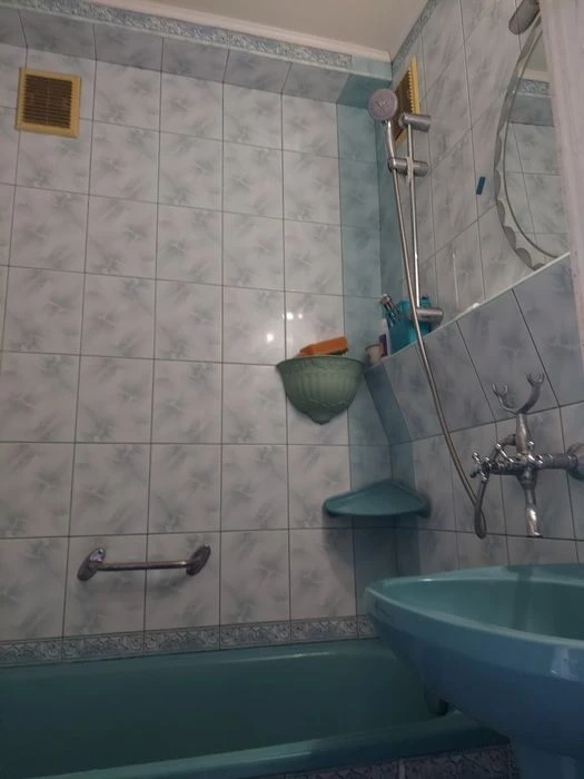 Price reduced 2 rooms sq.m. School 7/9 appliances furniture 22000 USD