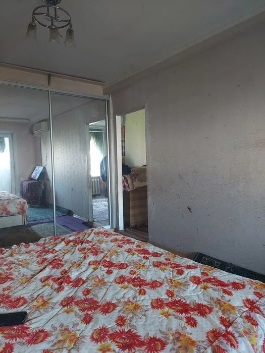 Price reduced 2 rooms sq.m. School 7/9 appliances furniture 22000 USD