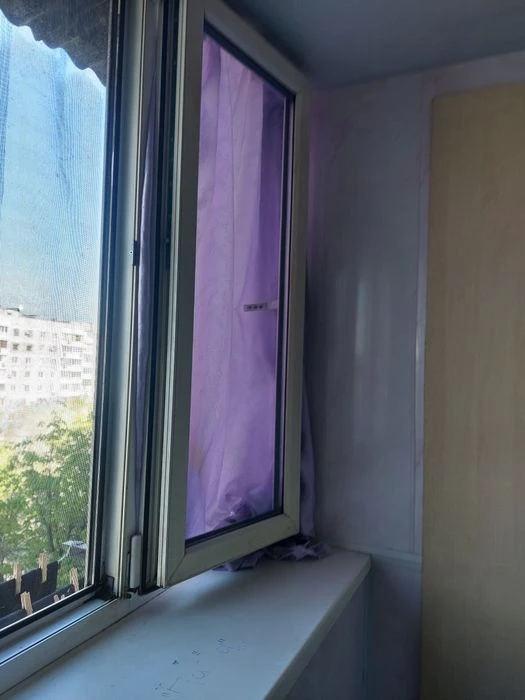 Price reduced 2 rooms sq.m. School 7/9 appliances furniture 22000 USD