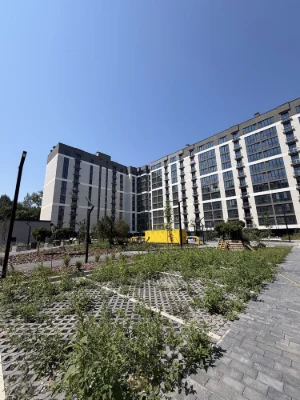 Продається 1к квартира В ЖК Козацький ,Ціна низ ринку є тепл