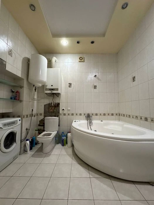 Продам 3к квартиру в центре города