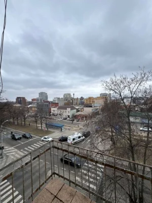 Продам 3к квартиру в центре города
