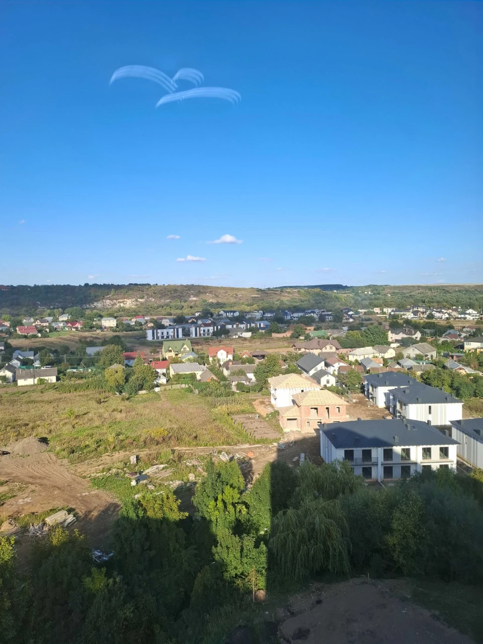 Продаж видової трьох кімнатної квартири