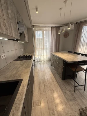 2-кімнатна квартира в р-ні Каскад, 72 м2.