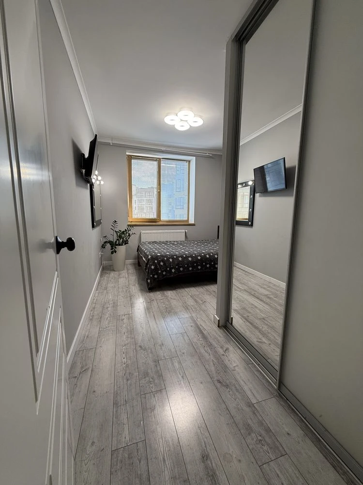 2-кімнатна квартира в р-ні Каскад, 72 м2.