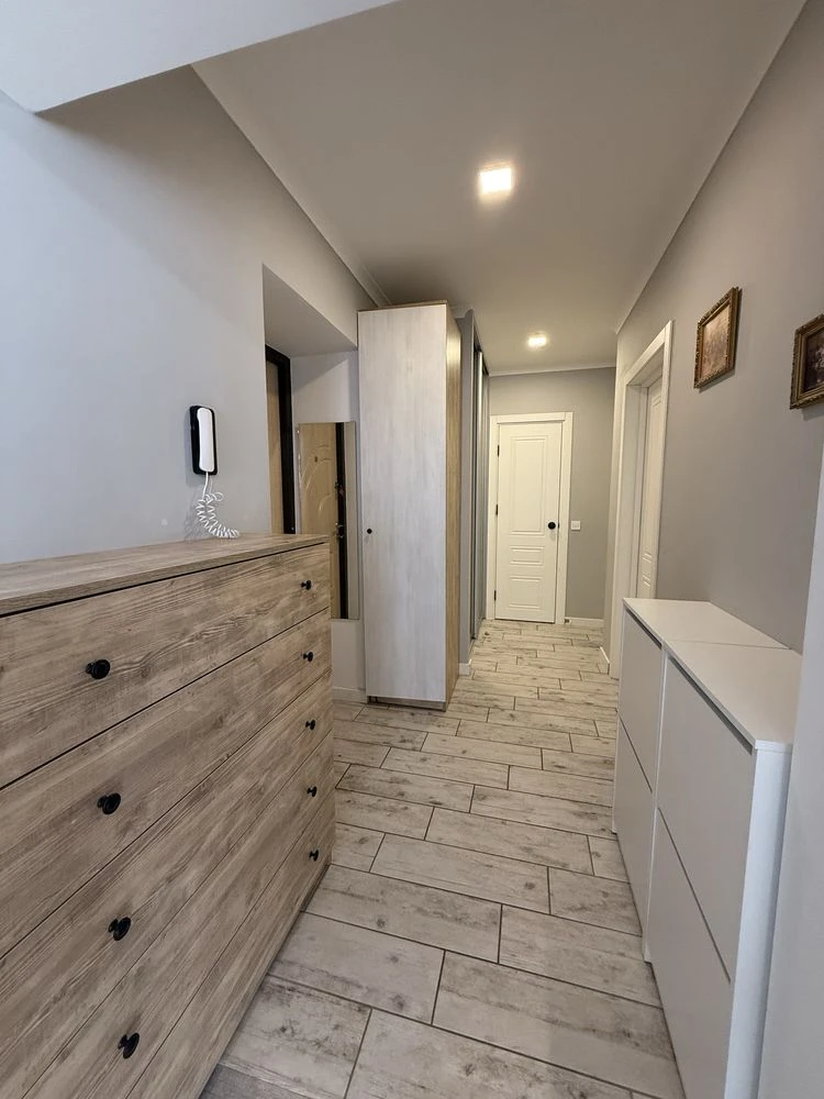 2-кімнатна квартира в р-ні Каскад, 72 м2.