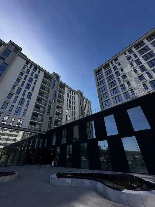 Продаж 2ох кім квартири з дизайнерським ремонтом