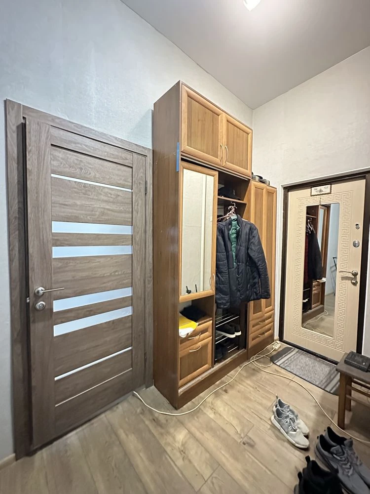 Продаж двокімнатної квартири в центральній частині міста.
