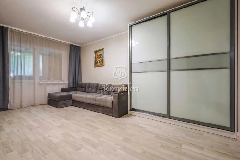2-room apartment for sale 64.7 m², Heroes of Sevastopol st.