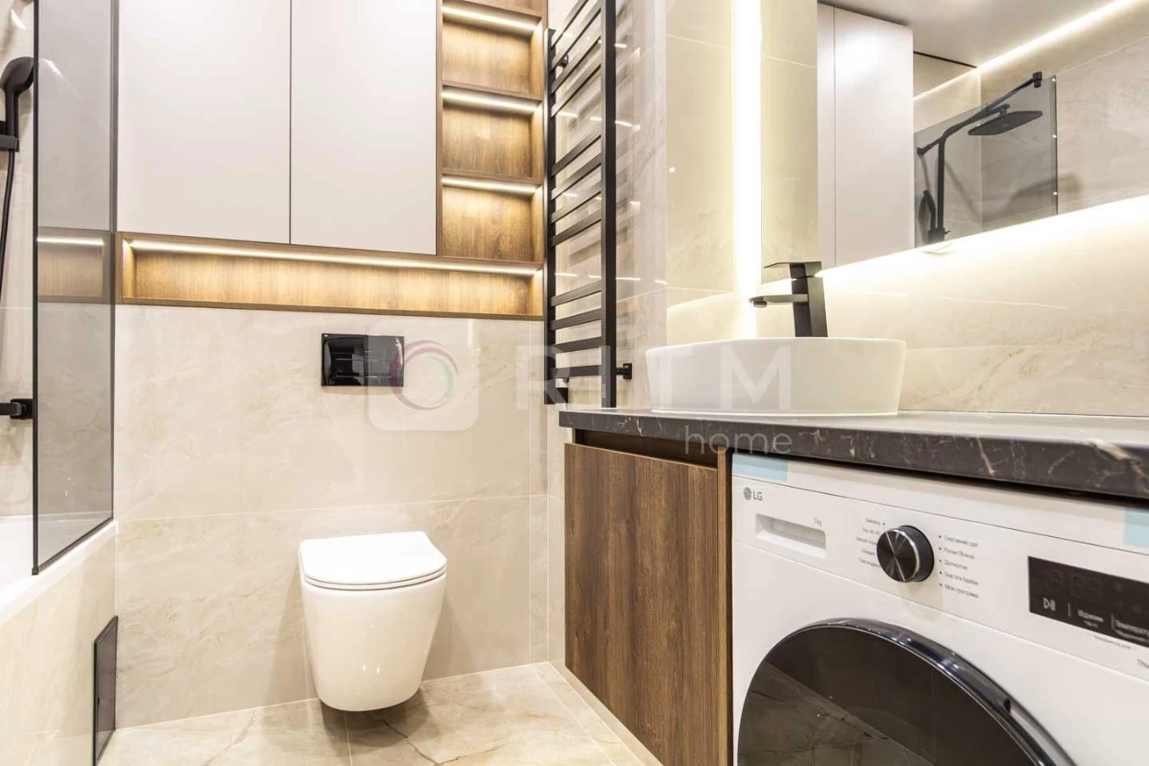 Продаж 1,5-кімнатної квартири 45 м² у ЖК «Манхеттен» біля мі