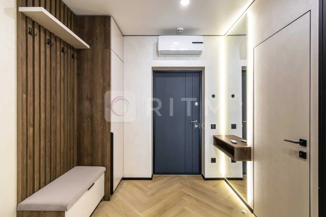 Продаж 1,5-кімнатної квартири 45 м² у ЖК «Манхеттен» біля мі