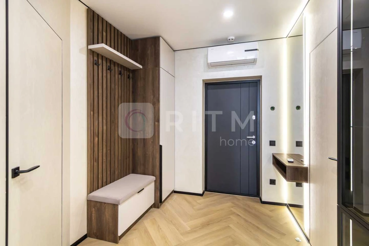 Продаж 1,5-кімнатної квартири 45 м² у ЖК «Манхеттен» біля мі