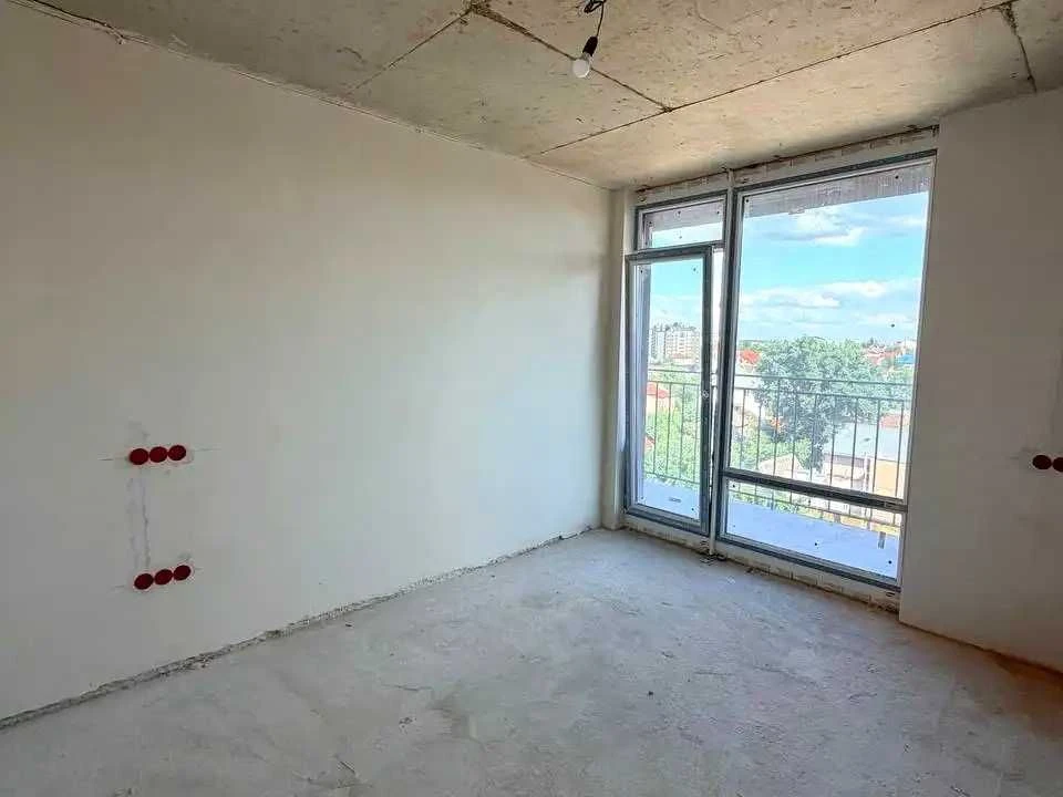 2 кімнати 59 м² | ЖК Family Plaza | Балкон з 2 кімнат | 7 по