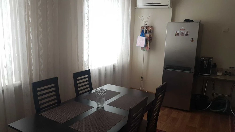 Продам 2x+ комнатную квартиру (Шевченковский р-н)(22000$)