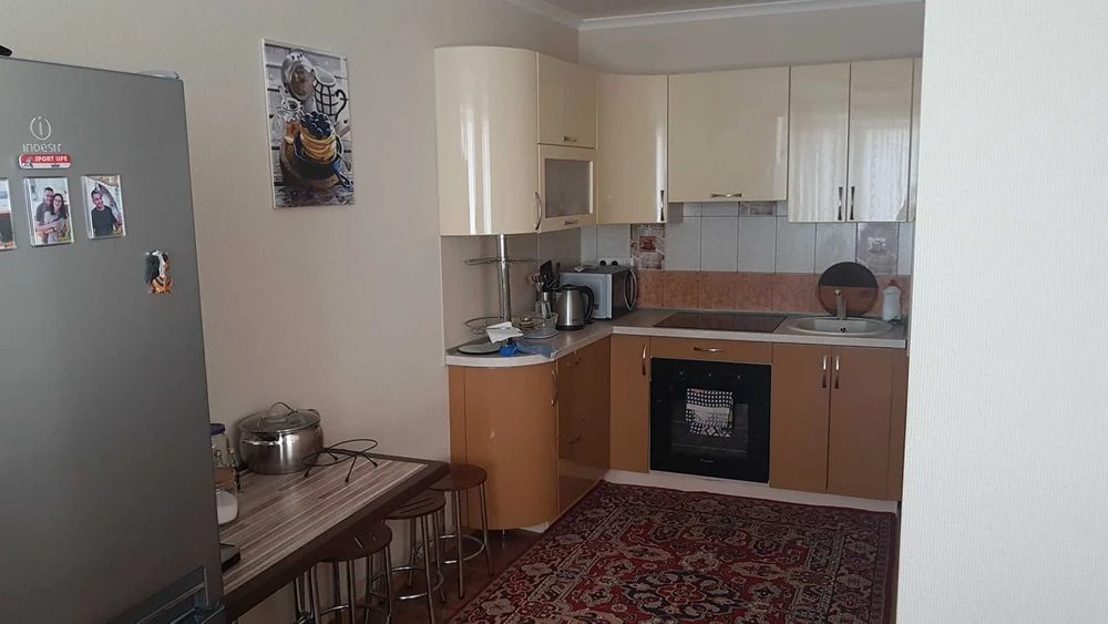 Продам 2x+ комнатную квартиру (Шевченковский р-н)(22000$)