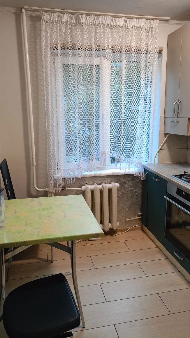 Продається 3к квартира по вул Б. Хмельницького