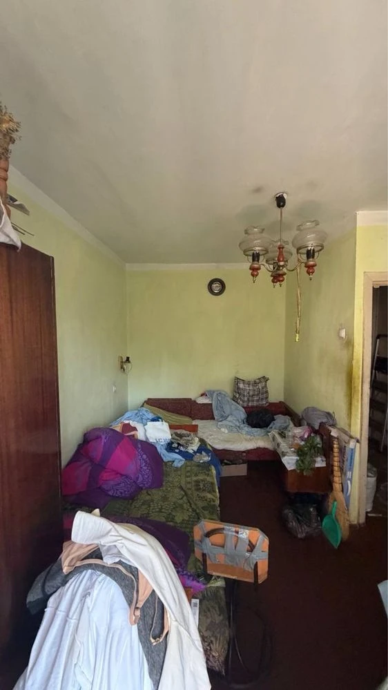 Продається 1к квартира під ремонт, район Озера