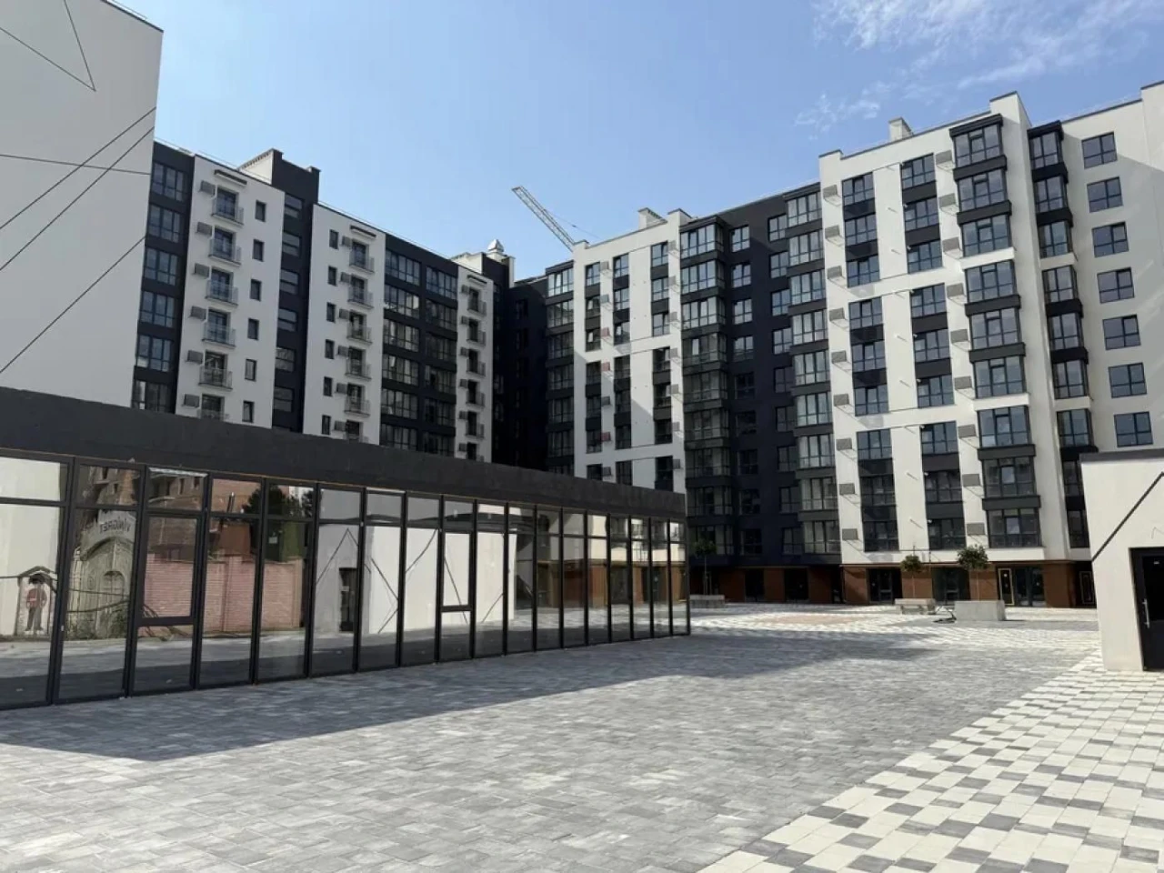 Продаж 2 кім квартри в зданій новобудові