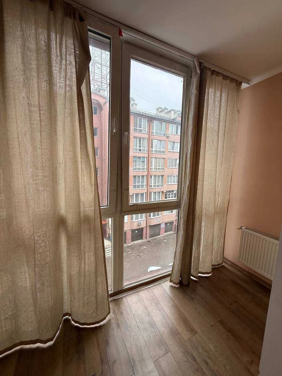 Простора 2-кімнатна квартира площею 70 м² Чорновола, центр