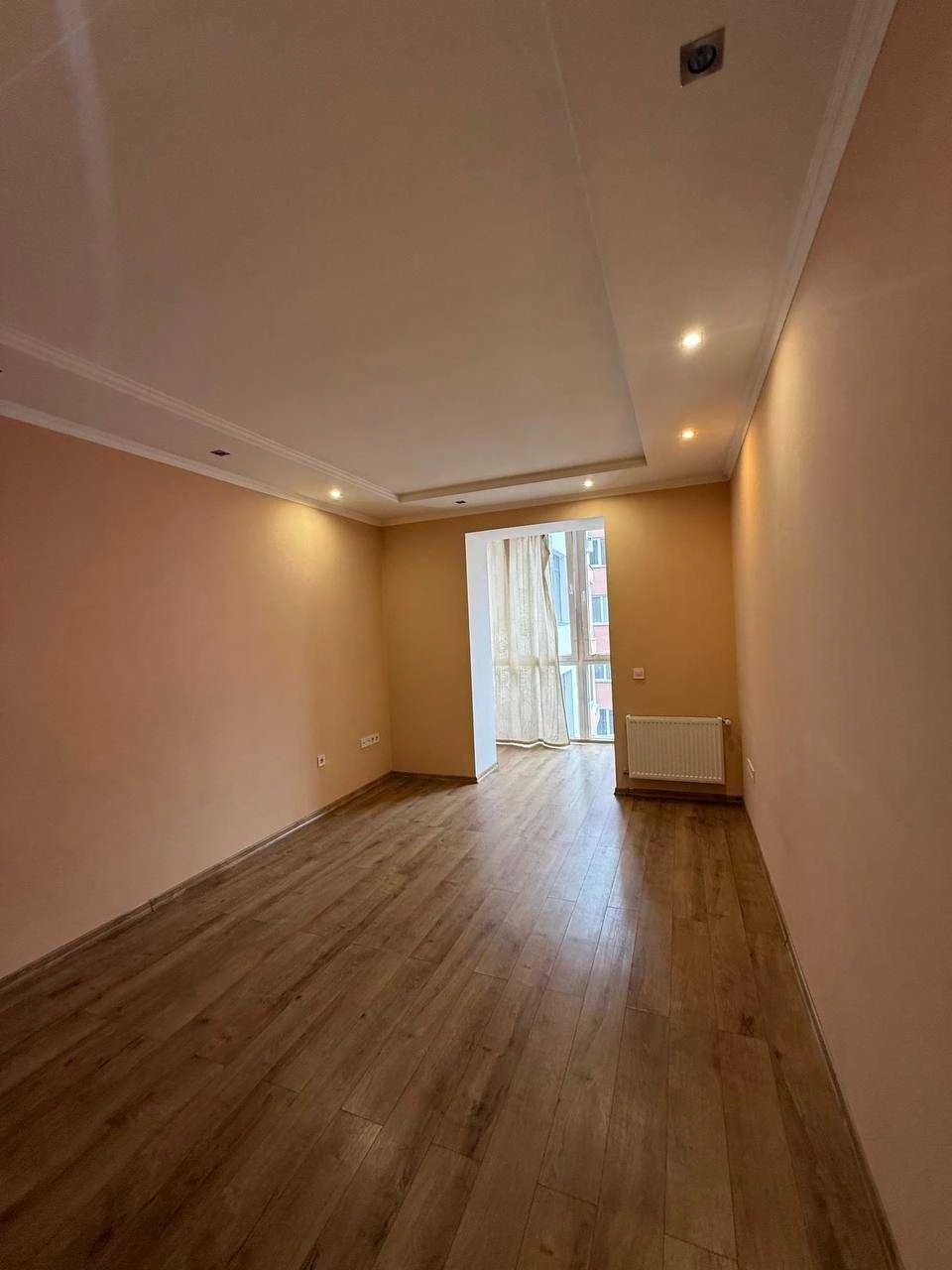 Простора 2-кімнатна квартира площею 70 м² Чорновола, центр