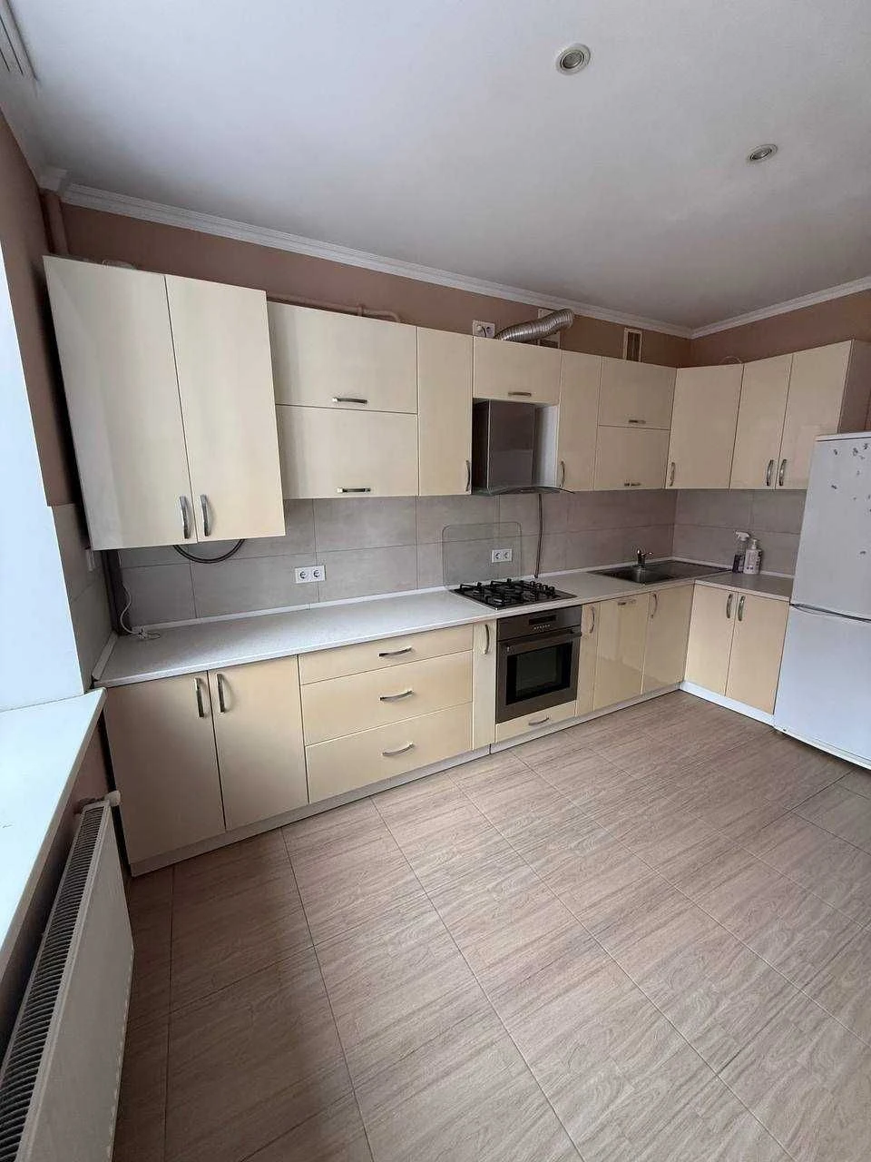 Простора 2-кімнатна квартира площею 70 м² Чорновола, центр