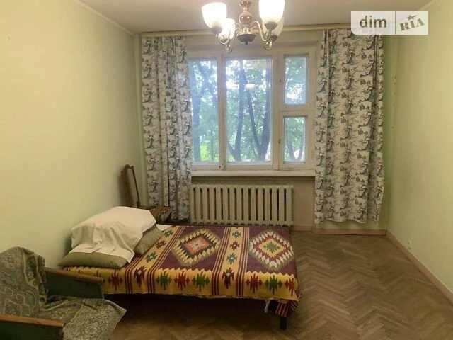 Sale of 2-room apartment 55 sq. m on Mykhaylo Omelyanovicha-Pavl st.