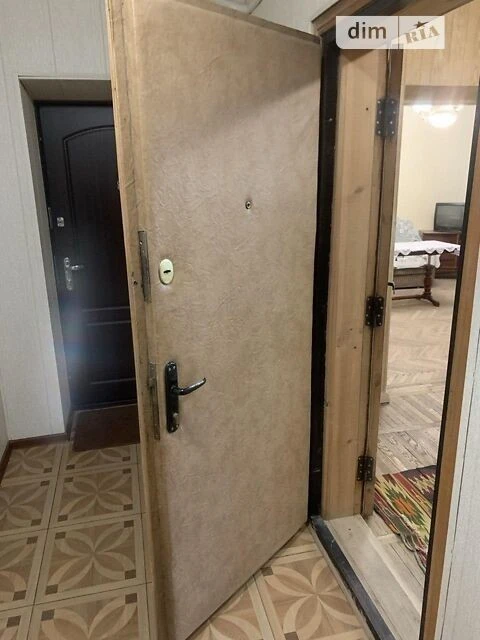 Sale of 2-room apartment 55 sq. m on Mykhaylo Omelyanovicha-Pavl st.