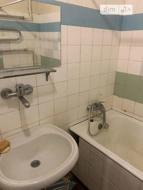 Sale of 2-room apartment 55 sq. m on Mykhaylo Omelyanovicha-Pavl st.