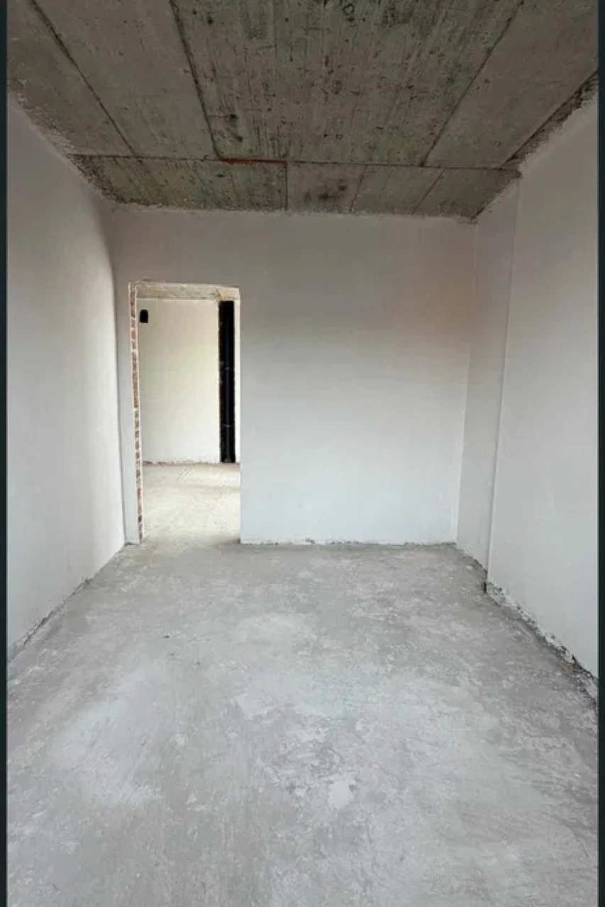 Продається 2 кімнатна / Парк.