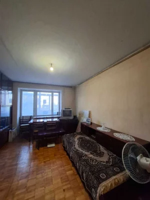Терміново!! Продаю 2кімнатну квартиру в центрі. Бандери 60.