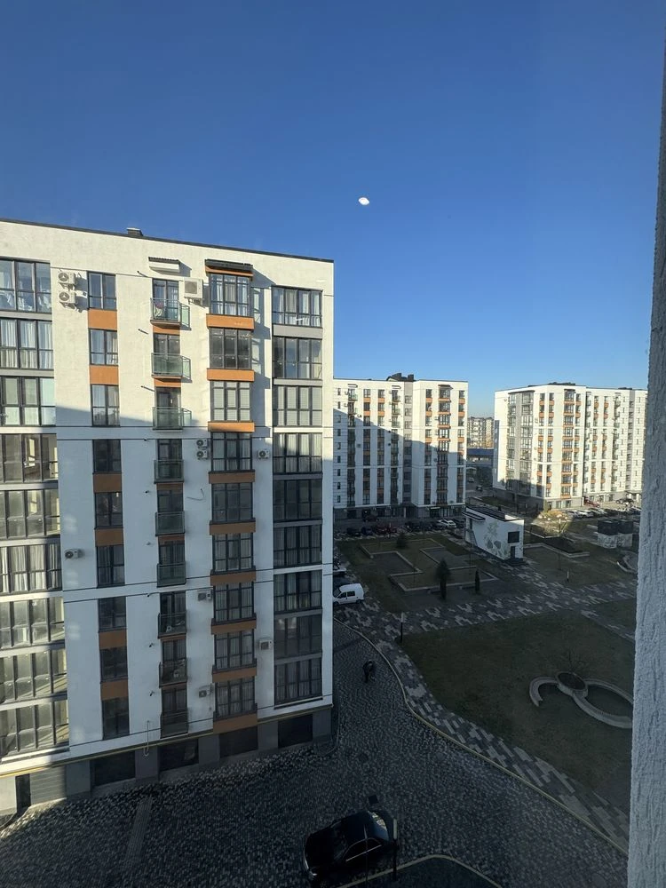 Авторська квартира в ЖК Липки, біля Озера