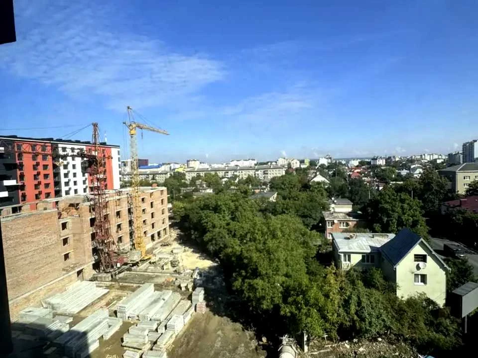 Квартира. Івано-Франківськ, Степана Бандери вул.