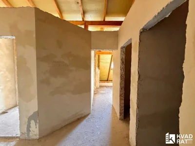 Продаж квартири на Чорновола. Індивідуальне опалення. Поруч