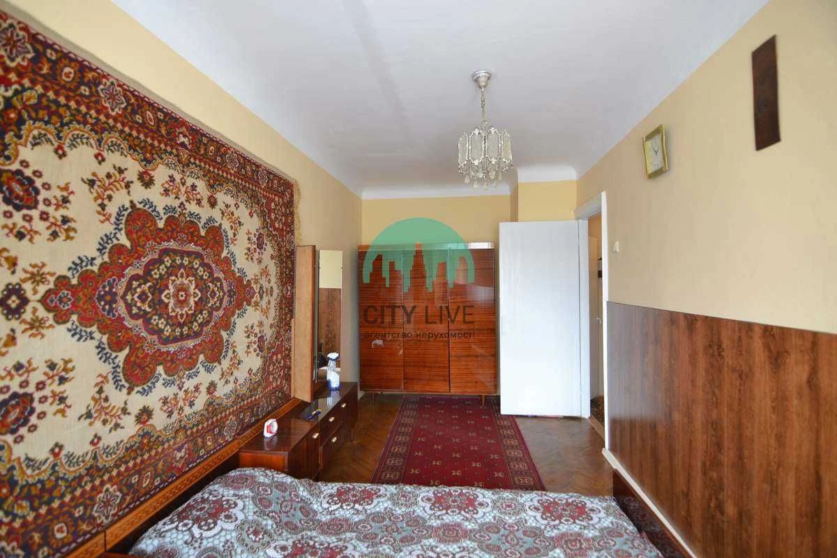 Продаж квартири в цегляному будинку (центр міста)(1)