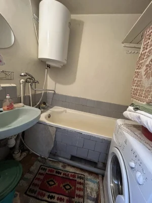 2 кімнатна з газовим опаленням