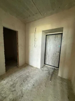 Продається однокімнатна квартира, поруч біля озера