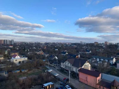 1 к квартира з виглядом на міське озеро