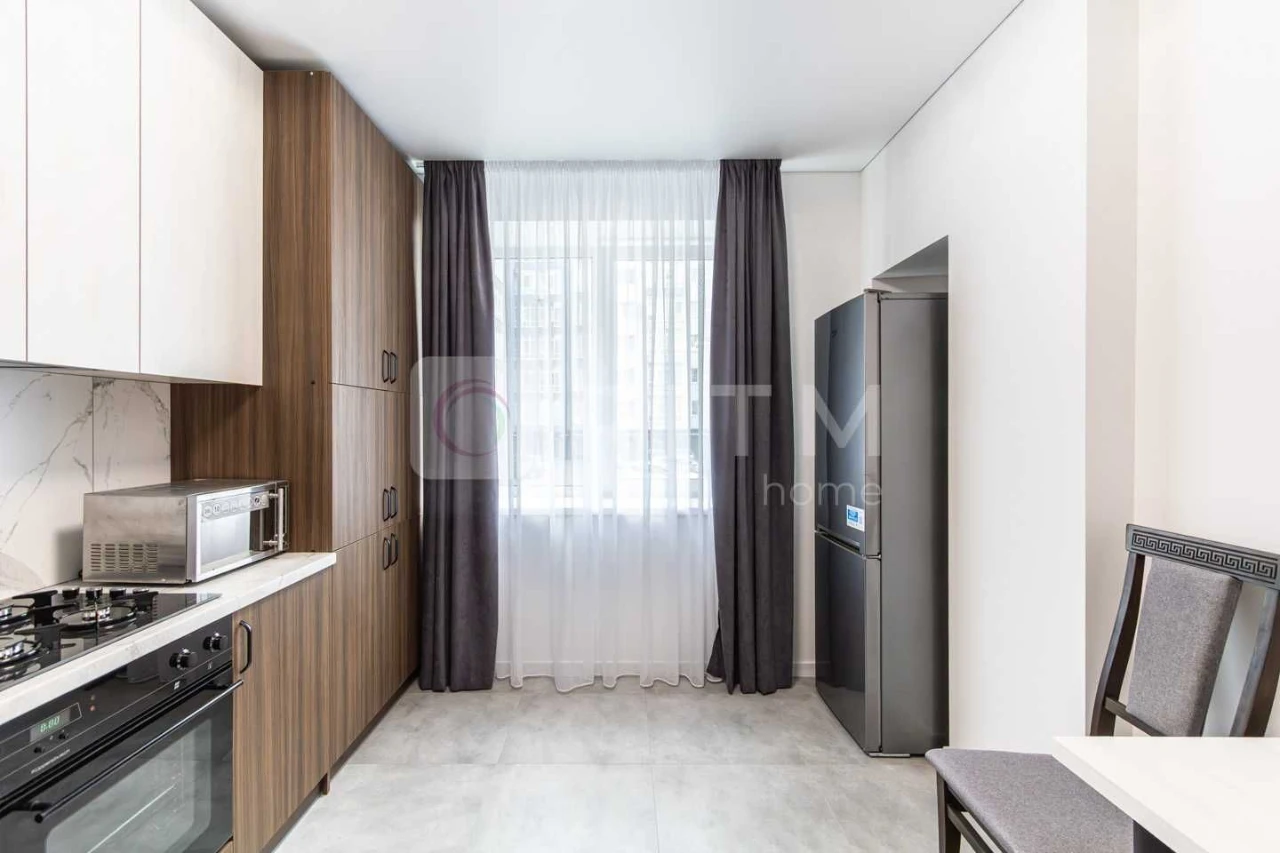 Готова 1-к квартира (43 м²) в ЖК «Містечко Центральне»