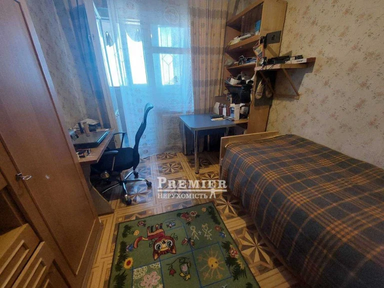 3-комнатная квартира 72 кв.м с ремонтом Крымский бул-р