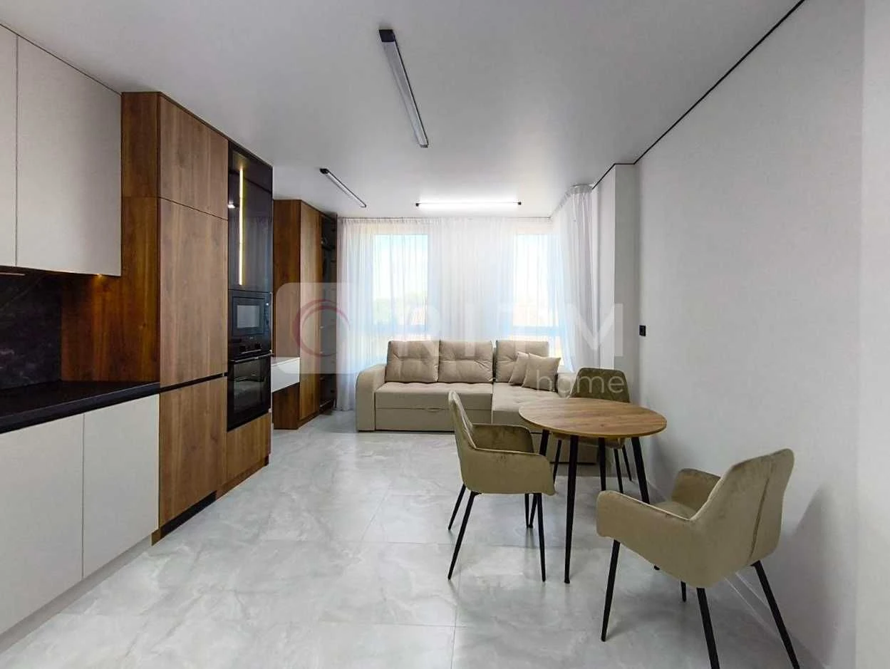 Готова дизайнерська 1-к квартира в ЖК «IQ House» (Поруч з На