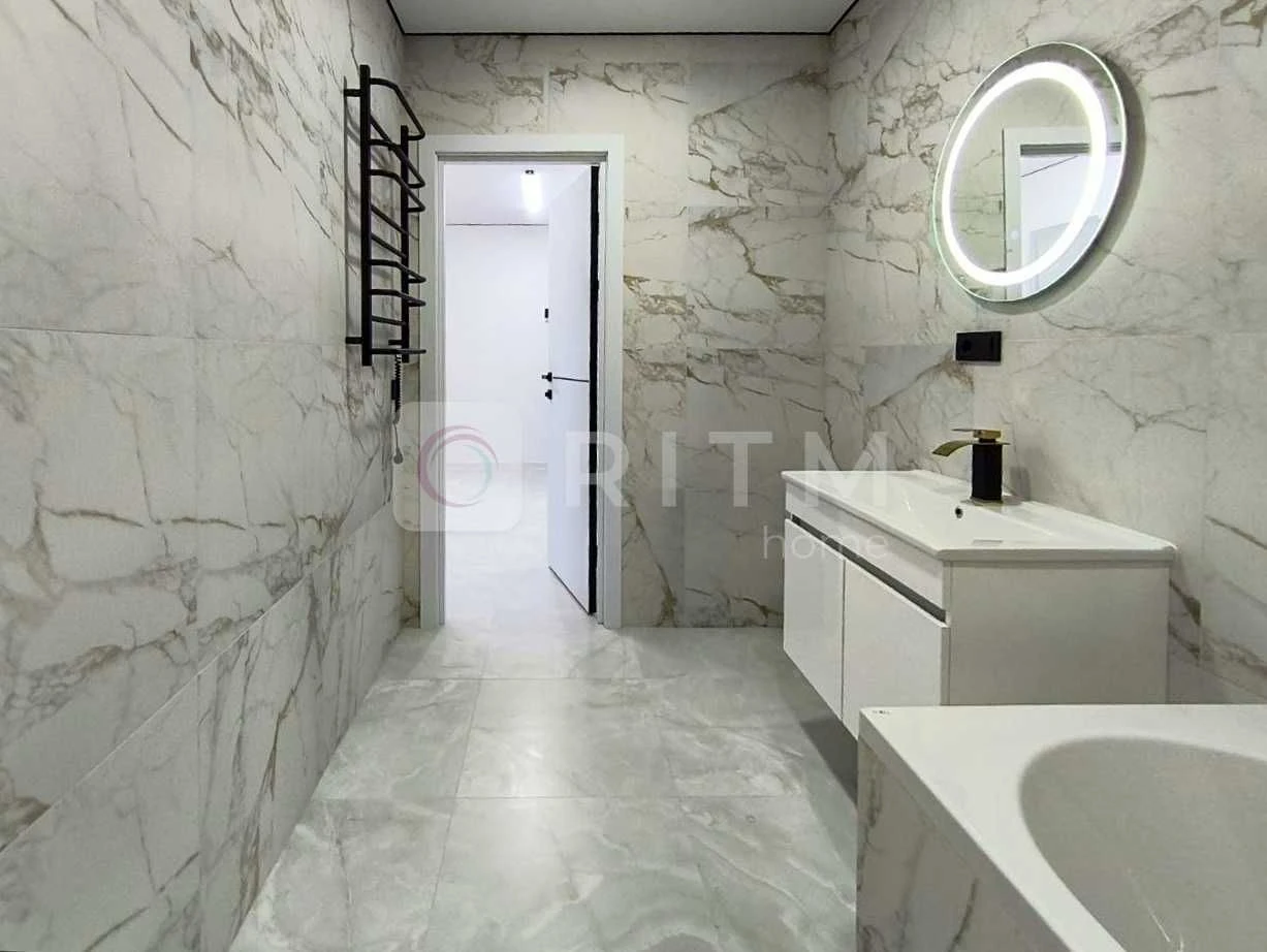 Готова дизайнерська 1-к квартира в ЖК «IQ House» (Поруч з На