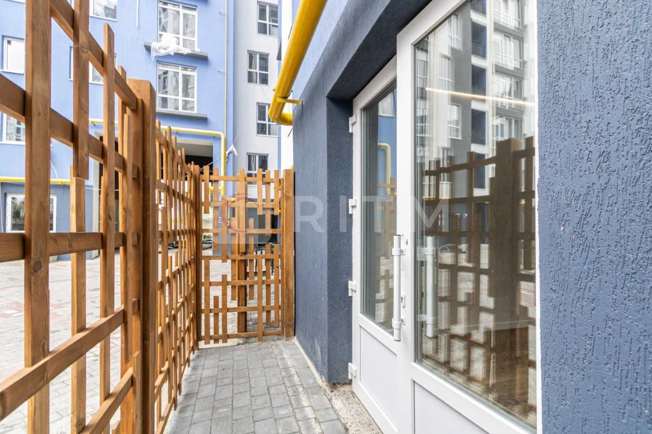 Продаж ексклюзивної 1-к квартири з власним патіо в ЖК «Княги