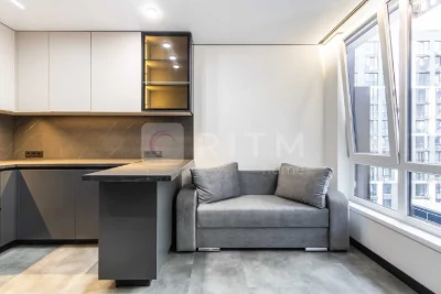 Дизайнерська 2-к квартира (65 м²) в ЖК «U ONE»